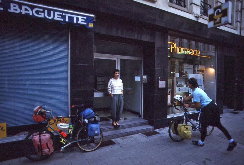 WT 2000 261-33 Belgium With Alena Hola Brussels.jpg